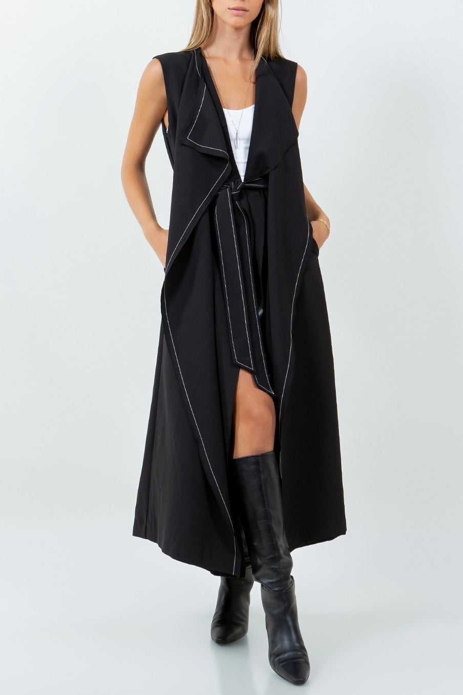 DOUBLE LAPEL LONG LINE STRUCTURED SLEEVELESS CAPE DRESS BOLD