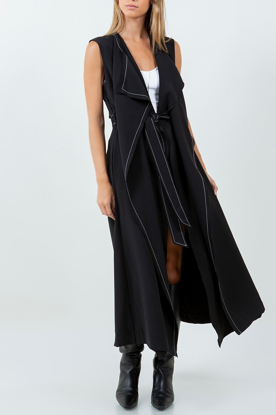 DOUBLE LAPEL LONG LINE STRUCTURED SLEEVELESS CAPE DRESS BOLD
