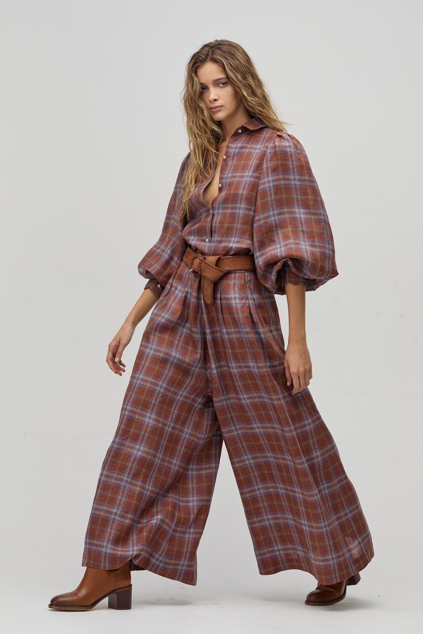 08 - SABI Linen Pants