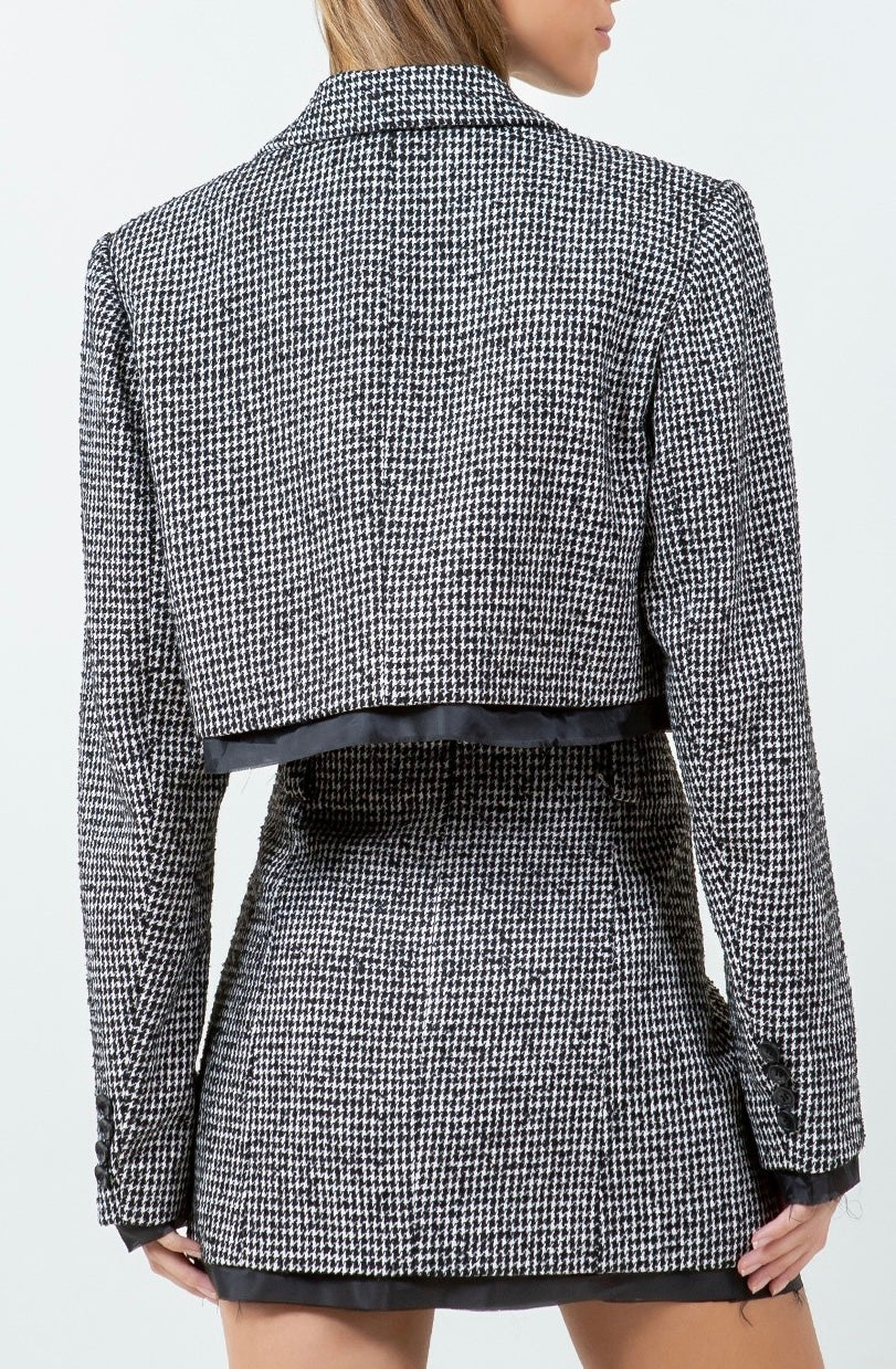 Cropped Houndstooth Blazer