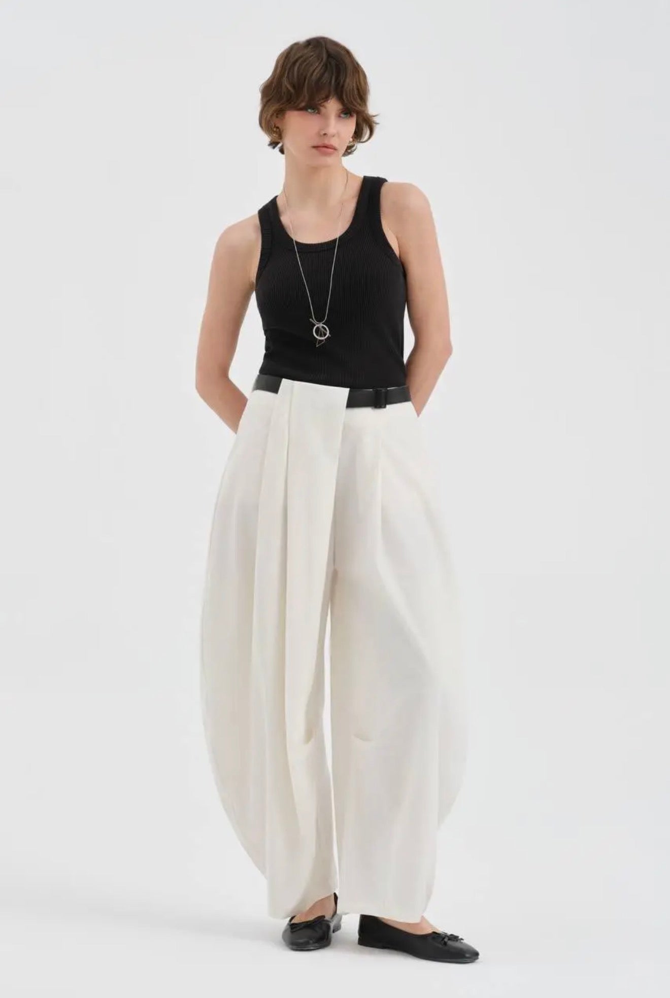 02- Luna Balloon Pants
