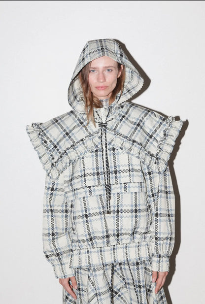 01- High collar divided into mixed squares