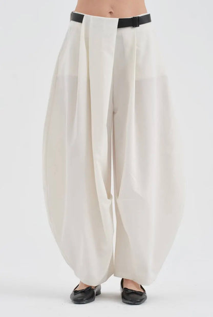 02- Luna Balloon Pants