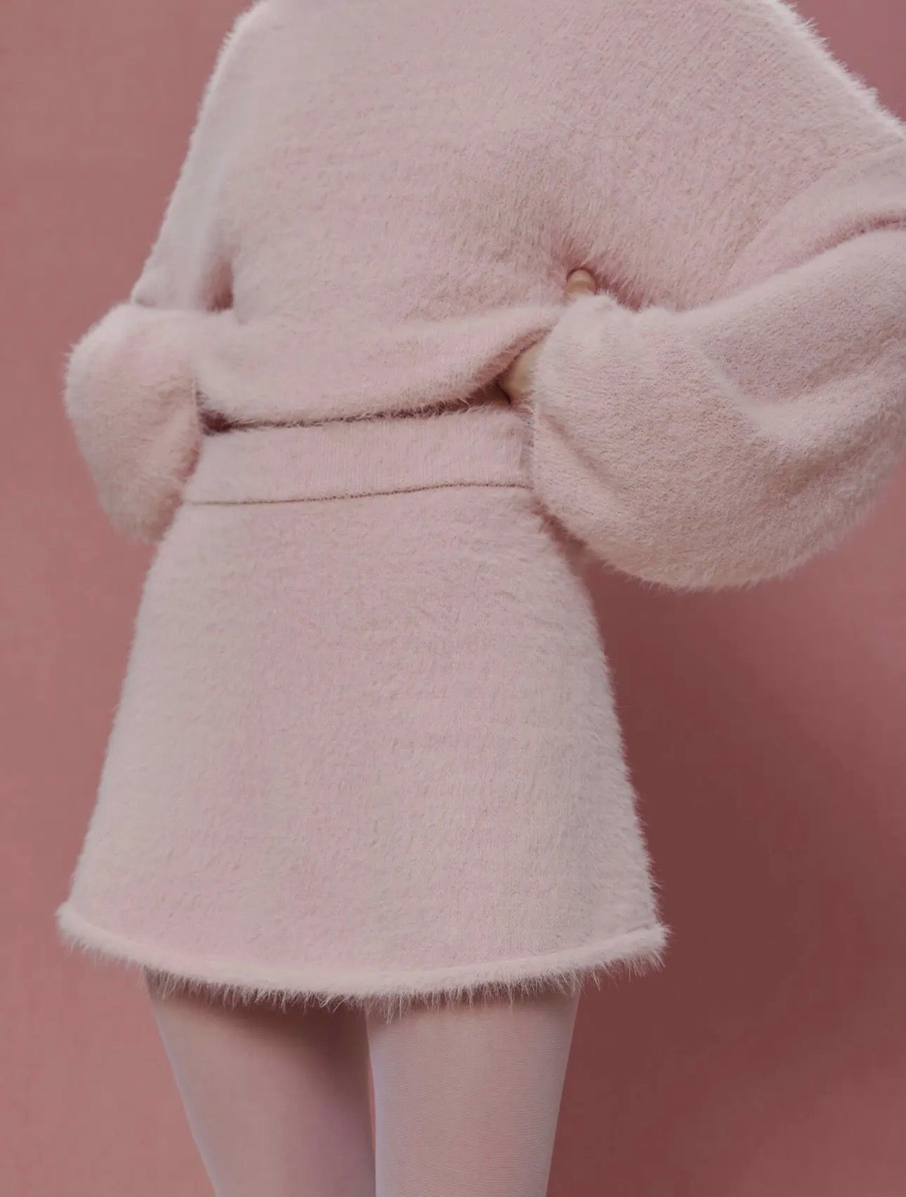 01 - Fluffy Yarn Mini Skirt - Noel