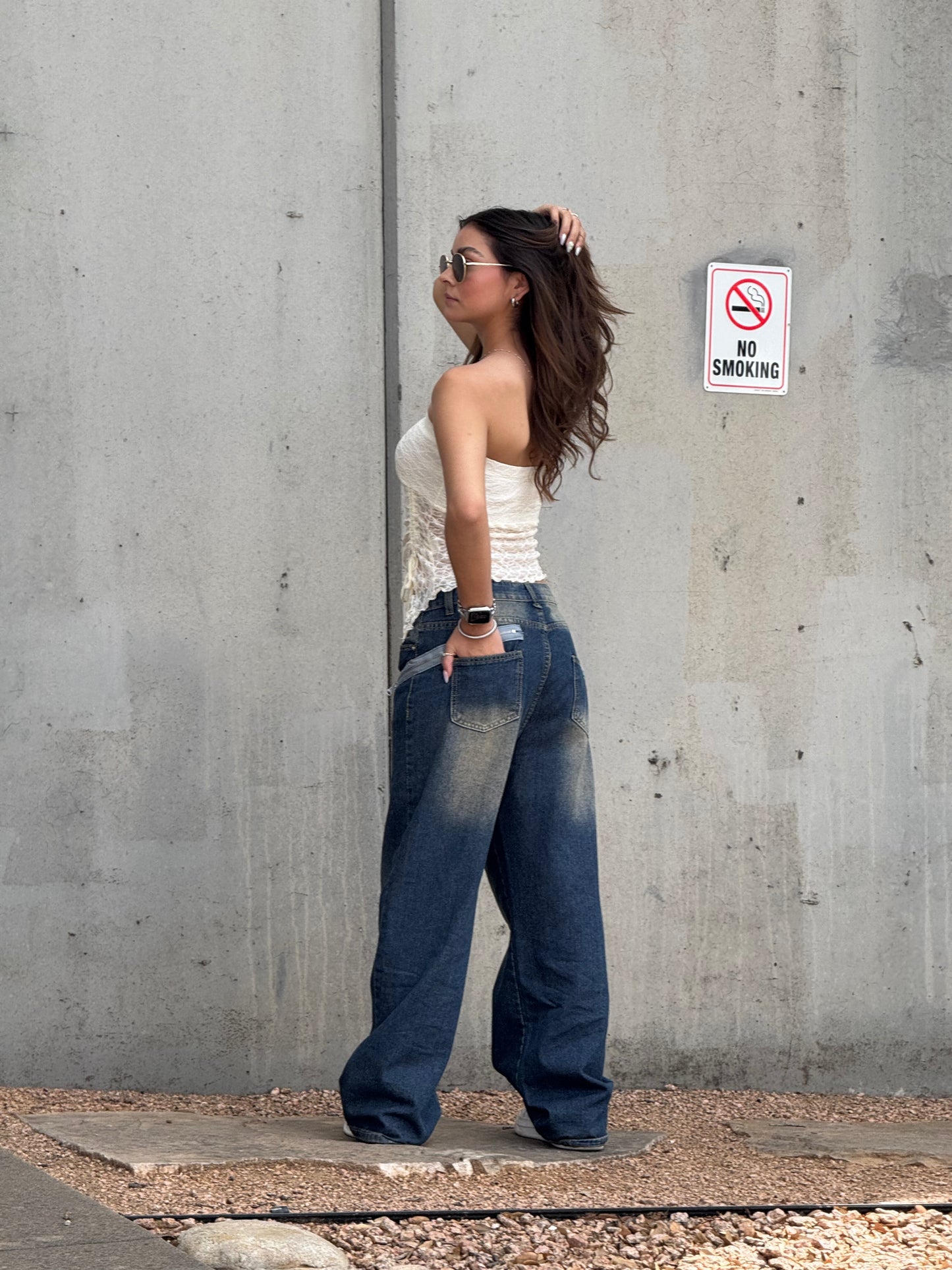 High-waisted Wide-leg Jeans