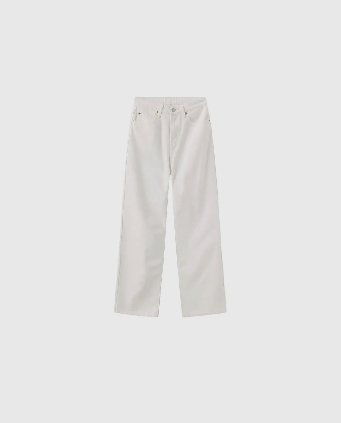 05 - Straight Leg Jeans