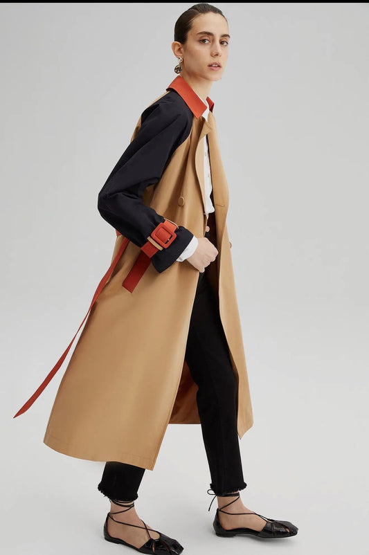 Gabardine in a mixture of camel tones